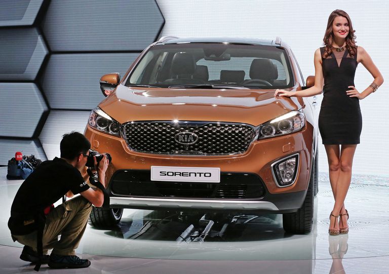 Автомобиль Kia Sorento на Парижском автосалоне Автомобиль Kia Sorento на Парижском автосалоне
