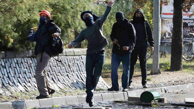 Столкновения протестующих с полицией в Турции. Анкара, 9 октября 2014