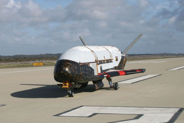 Американский космический беспилотник X-37B