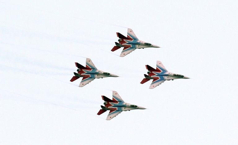 Военный парад в честь 70-летия освобождения Белграда Военный парад в честь 70-летия освобождения Белграда