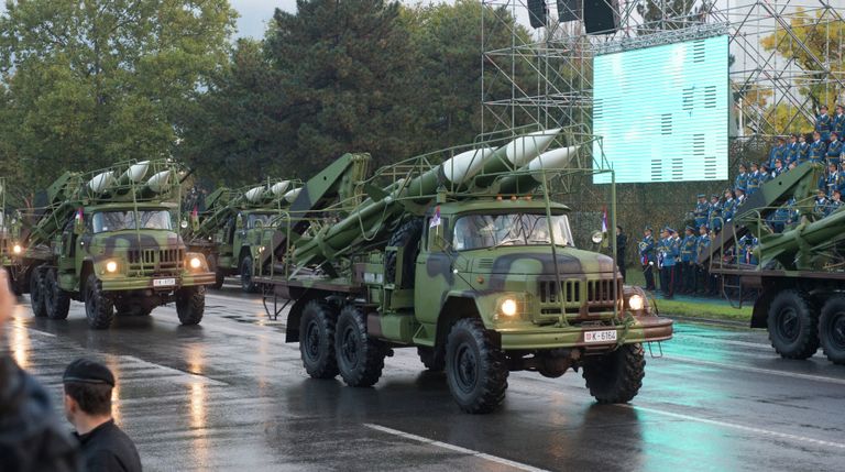 Военный парад в честь 70-летия освобождения Белграда Военный парад в честь 70-летия освобождения Белграда