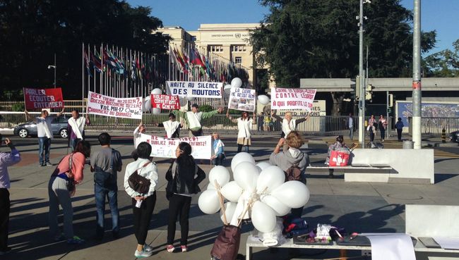 Мирная акция против насилия и несправедливости на Украине прошла в Женеве Мирная акция против насилия и несправедливости на Украине прошла в Женеве