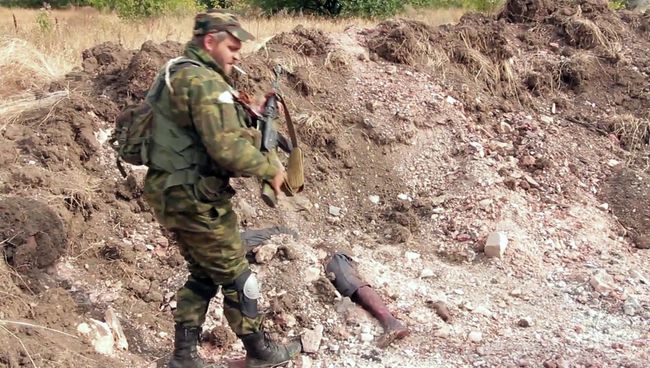 Под Донецком найдены захоронения мирных жителей