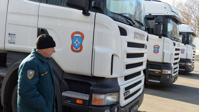 Грузовые автомобили с российской гуманитарной помощью Грузовые автомобили с российской гуманитарной помощью