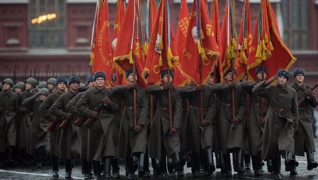 Торжественный марш, посвященный параду 1941 года Торжественный марш, посвященный параду 1941 года
