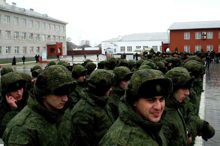 Новобранцы на плацу военного коммисариата Чеченской Республики Новобранцы на плацу военного коммисариата Чеченской Республики
