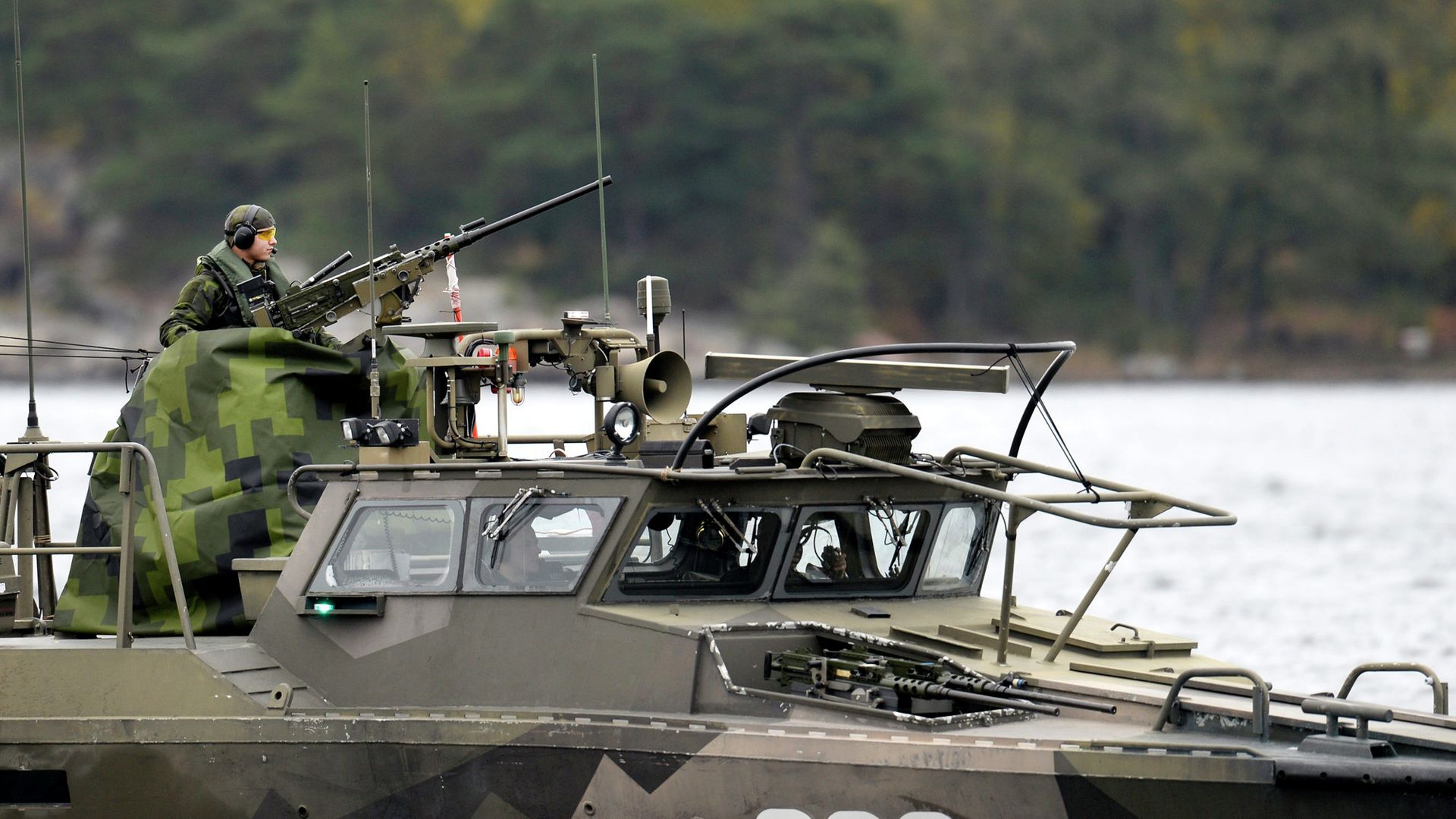 Военный ВМФ Швеции на страже в водах Стокгольмского архипелага Военный ВМФ Швеции на страже в водах Стокгольмского архипелага - РИА Новости, 1920, 30.09.2025