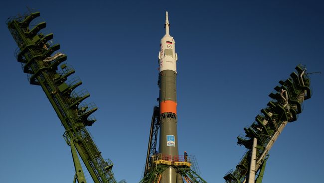Вывоз космического корабля Союз ТМА-15М на старт. Архивное фото