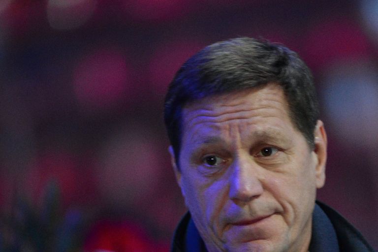 Александр Жуков на церемонии прощания с хоккейным тренером Виктором Тихоновым Александр Жуков на церемонии прощания с хоккейным тренером Виктором Тихоновым