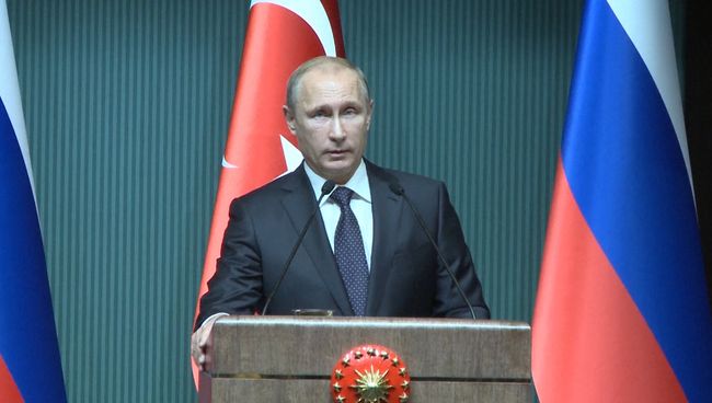 Путин о причинах остановки работ по строительству Южного потока Путин о причинах остановки работ по строительству Южного потока