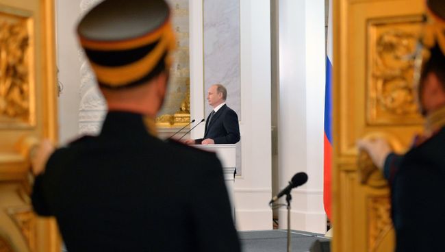 Обращение президента РФ В.Путина с ежегодным посланием к Федеральному собранию