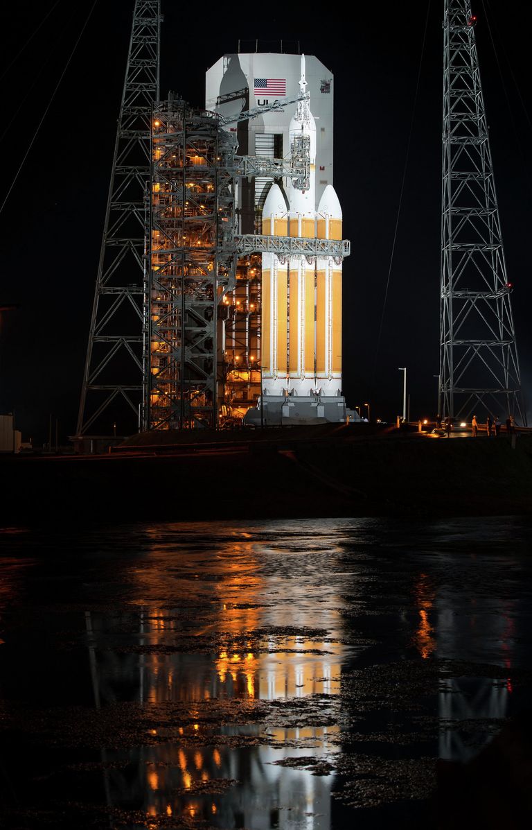Запуск космического корабля Orion Запуск космического корабля Orion