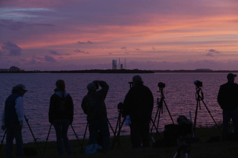 Запуск космического корабля Orion Запуск космического корабля Orion