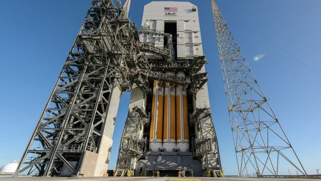 Космический корабль Orion на стартовой площадке. Архивное фото