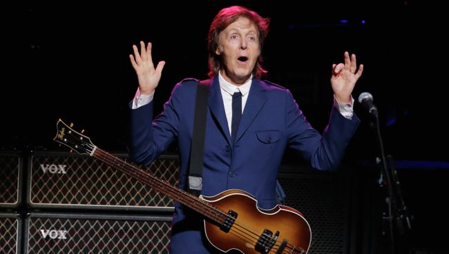 Британский музыкант, один из основателей группы The Beatles - Пол Маккартни. Архивное фото Британский музыкант, один из основателей группы The Beatles - Пол Маккартни. Архивное фото