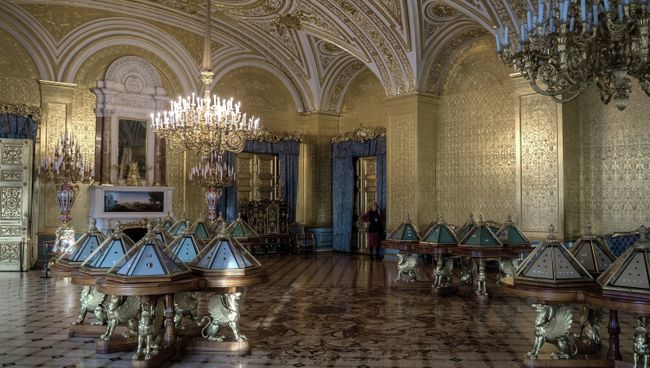 Государственный Эрмитаж в Санкт-Петербурге. Архивное фото Государственный Эрмитаж в Санкт-Петербурге. Архивное фото