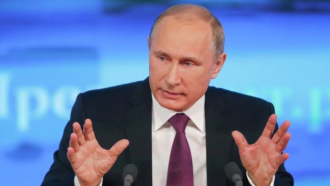 Президент России Владимир Путин на десятой большой ежегодной пресс-конференции Президент России Владимир Путин на десятой большой ежегодной пресс-конференции