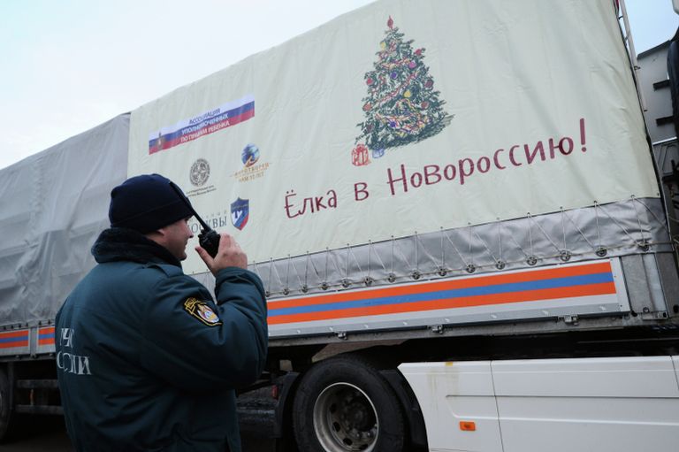 Десятый российский гуманитарный конвой для Донбасса формируется в Ростовской области Десятый российский гуманитарный конвой для Донбасса формируется в Ростовской области