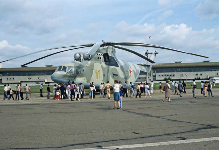 Многоцелевой транспортный вертолет Ми-26 Многоцелевой транспортный вертолет Ми-26