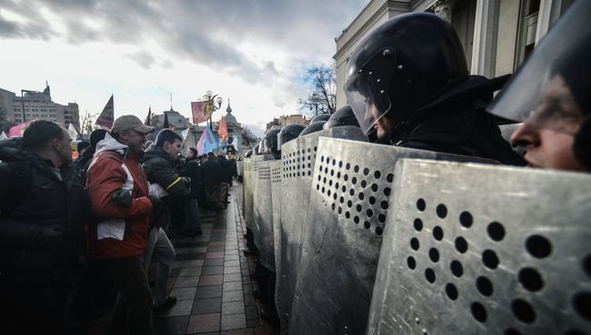 Протестные акции в центре Киева Протестные акции в центре Киева