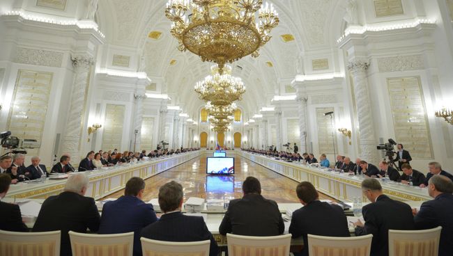 В.Путин провел совместное заседание Госсовета и Совета по культуре и искусству В.Путин провел совместное заседание Госсовета и Совета по культуре и искусству