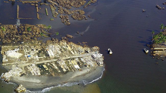 Последствия цунами 2004 года в Юго-Восточной Азии