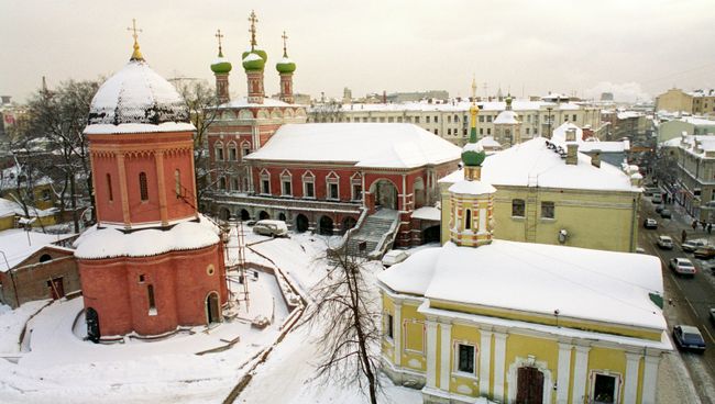 Высоко-Петровский монастырь Высоко-Петровский монастырь