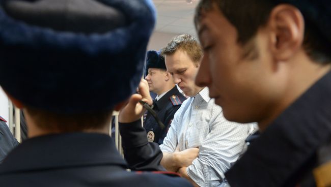 Оглашение приговора братьям Навальным в Замоскворецком суде Оглашение приговора братьям Навальным в Замоскворецком суде