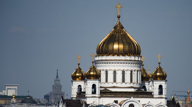 Вид на Храм Христа Спасителя в Москве. Архивное фото Вид на Храм Христа Спасителя в Москве. Архивное фото
