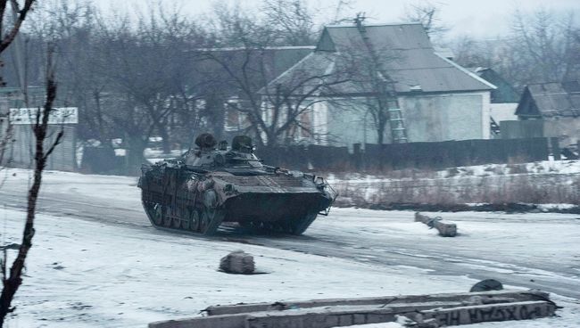 БТР ВСУ в поселке Пески, Донецкая область. 21 января 2015 БТР ВСУ в поселке Пески, Донецкая область. 21 января 2015