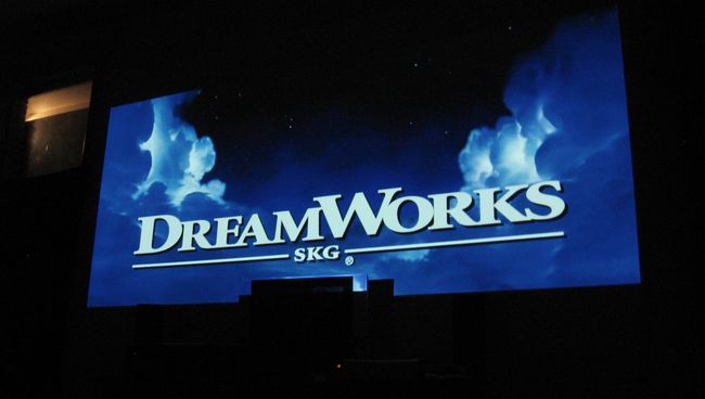Логотип компании DreamWorks. Архивное фото Логотип компании DreamWorks. Архивное фото
