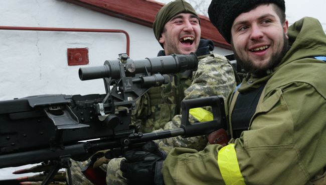 Украинские военнослужащие на боевой позиции возле села Чермалык Мариупольской области, Архивное фото Украинские военнослужащие на боевой позиции возле села Чермалык Мариупольской области, Архивное фото