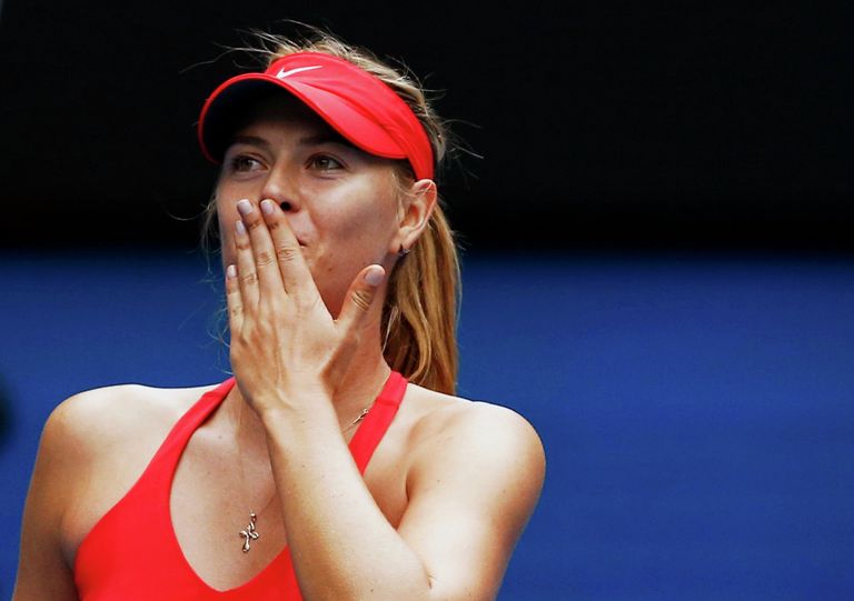 Мария Шарапова празднует выход в полуфинал Australian Open Мария Шарапова празднует выход в полуфинал Australian Open