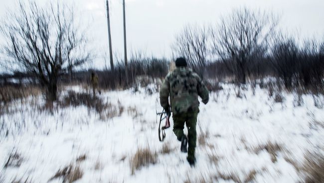 Ополченцы Донецкой народной республики патрулируют территорую возле города Дебальцево. Архивное фото. Ополченцы Донецкой народной республики патрулируют территорую возле города Дебальцево. Архивное фото.