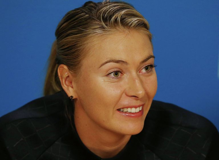 Российская теннисистка Мария Шарапова во время тренировки перед Australian Open 2015 Российская теннисистка Мария Шарапова во время тренировки перед Australian Open 2015