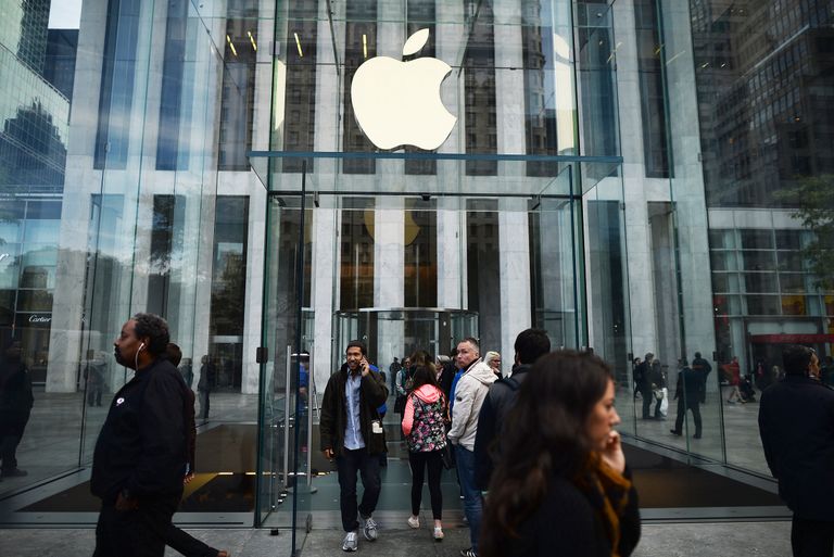 Магазин компании Apple в Нью-Йорке. Архивное фото Магазин компании Apple в Нью-Йорке. Архивное фото