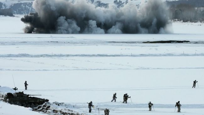 Зимние военные учения, архивное фото
