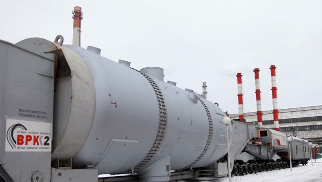 Парогенератор для второго энергоблока Ленинградской АЭС-2. Архивное фото