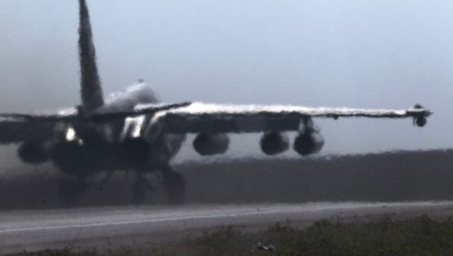 Штурмовик Су-25 Грач. Архивное фото Штурмовик Су-25 Грач. Архивное фото