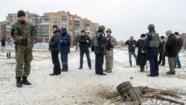 Остатки снаряда, упавшего на Краматорск. 10 февраля 2015 Остатки снаряда, упавшего на Краматорск. 10 февраля 2015