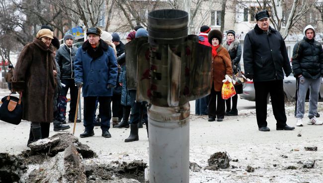 Остатки снаряда, упавшего на Краматорск. 10 февраля 2015 Остатки снаряда, упавшего на Краматорск. 10 февраля 2015