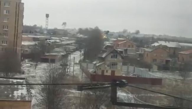 Ракетный обстрел Краматорска и его последствия. Съемки очевидцев Ракетный обстрел Краматорска и его последствия. Съемки очевидцев