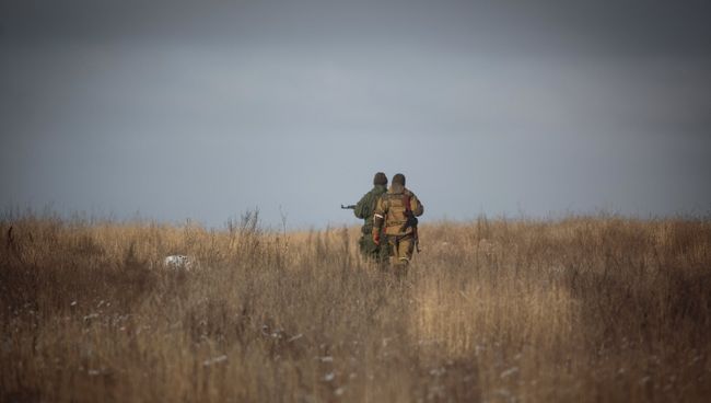Ополченцы вблизи поселка Малая Горловка в Донецкой области Ополченцы вблизи поселка Малая Горловка в Донецкой области