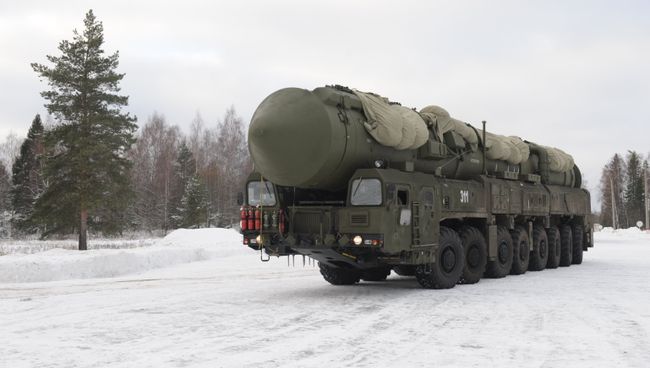 Подвижный грунтовый ракетный комплекс Ярс. Архивное фото Подвижный грунтовый ракетный комплекс Ярс. Архивное фото