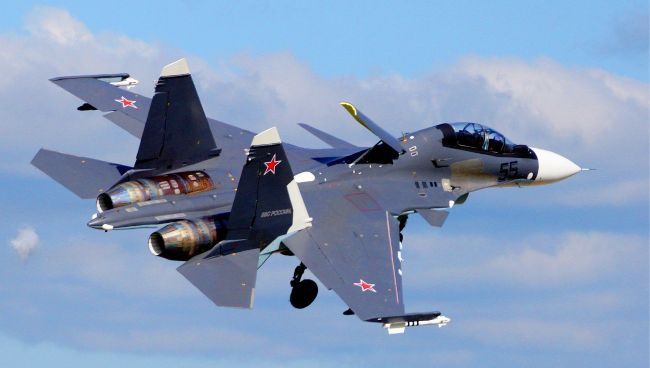 Российский истребитель СУ-35, архивное фото Российский истребитель СУ-35, архивное фото