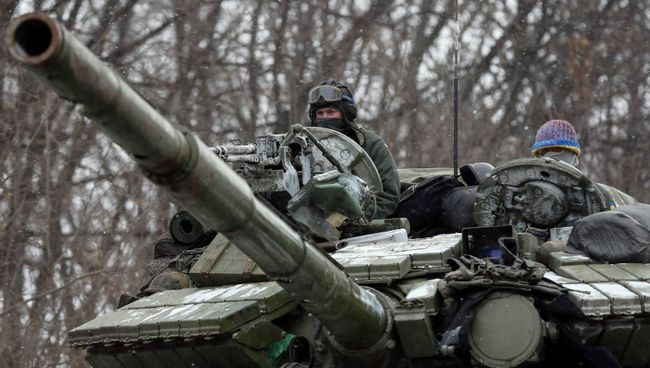 Украинские военные в районе Дебальцево Украинские военные в районе Дебальцево