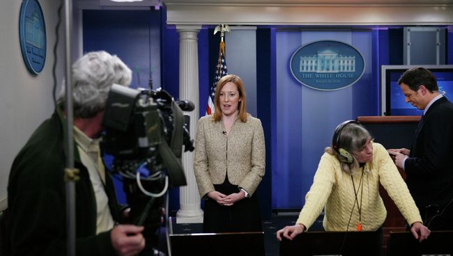 Официальный представитель Государственного департамента США Дженнифер Псаки. 2011 год Официальный представитель Государственного департамента США Дженнифер Псаки. 2011 год