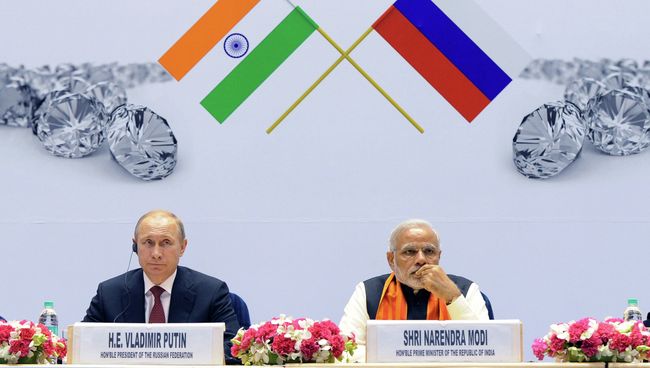 Президент России Владимир Путин и премьер-министр Индии Нарендра Моди. Архивное фото Президент России Владимир Путин и премьер-министр Индии Нарендра Моди. Архивное фото