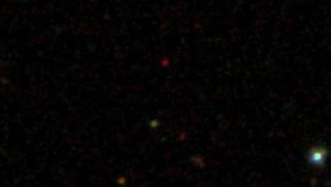 Квазар J0100+2802 в созвездии Рыбы. Снимок из каталога SDSS