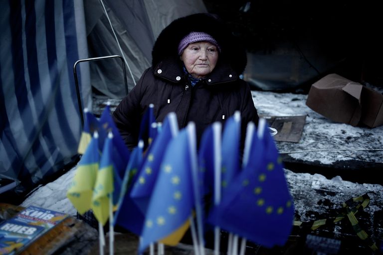 Продажа флажков Евросоюза и Украины в Киеве Продажа флажков Евросоюза и Украины в Киеве